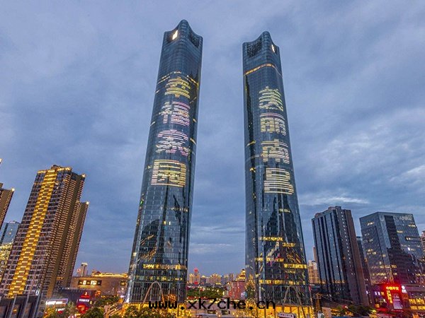 南(nán)昌双(shuāng)子塔