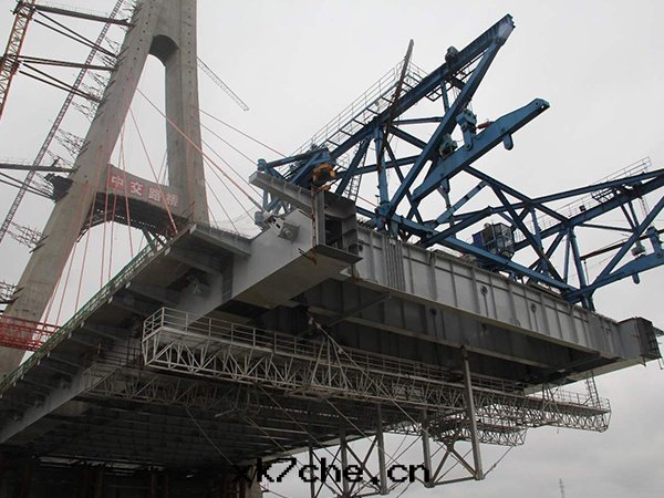 新井岡山(shān)大(dà)橋(qiáo)