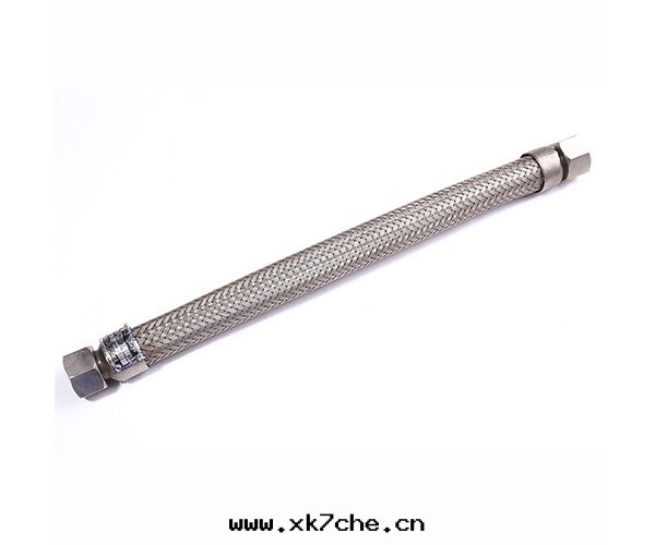 带(dài)网(wǎng)金(jīn)屬软(ruǎn)管(guǎn)