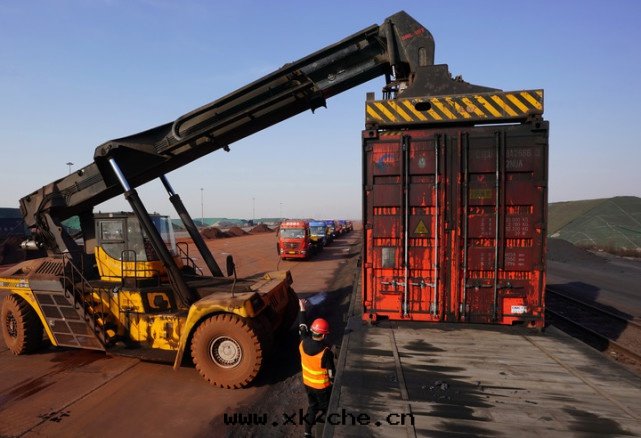 铜(tóng)、鋁(lǚ)、鋼(gāng)材期(qī)貨價格漲幅过(guò)50%